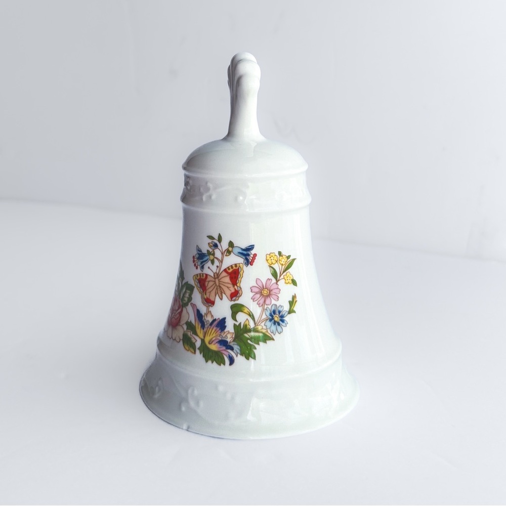 Ainsley Danbury Mint's Bells of the Great Porcelain Houses Porcelain Bell